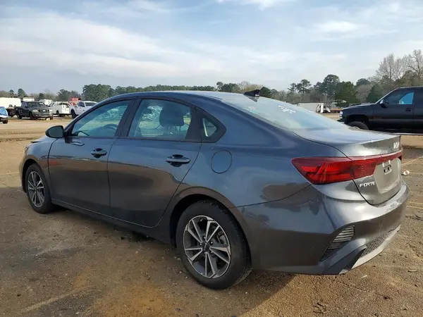 3KPF24AD0RE809466 2024 KIA FORTE - Image 2