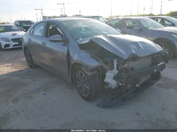 3KPF24AD0RE809760 2024 KIA FORTE - Image 1