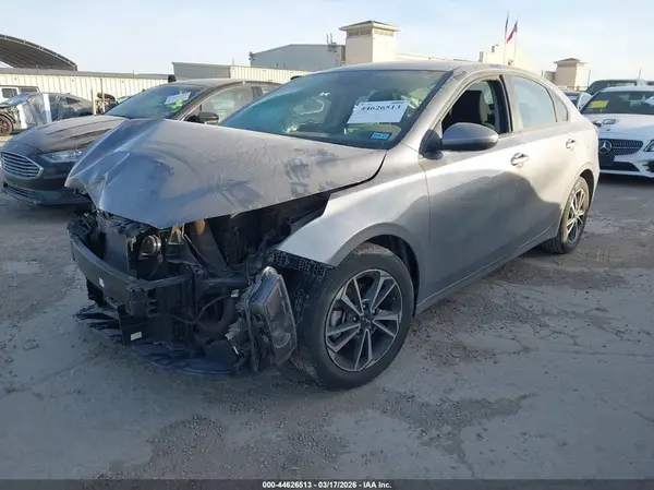 3KPF24AD0RE809760 2024 KIA FORTE - Image 2