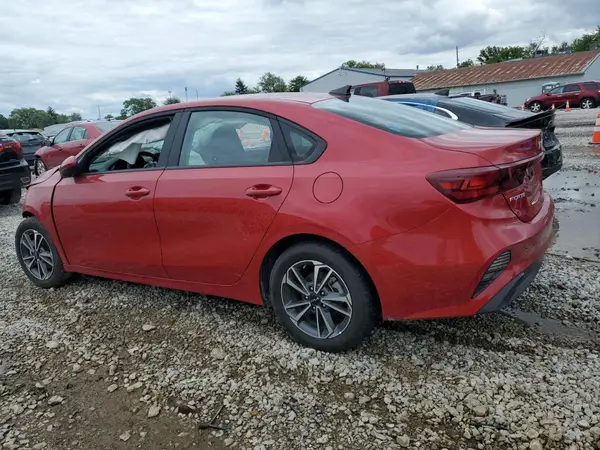 3KPF24AD0RE810651 2024 KIA FORTE - Image 2