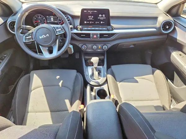 3KPF24AD0RE816420 2024 KIA FORTE - Image 8
