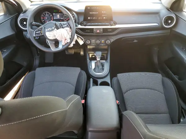 3KPF24AD0RE816661 2024 KIA FORTE - Image 8
