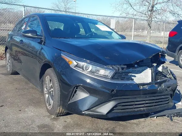 3KPF24AD0RE818703 2024 KIA FORTE - Image 1