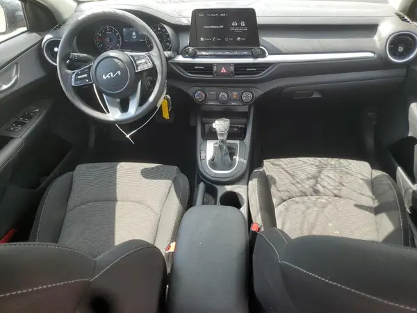 3KPF24AD0RE820192 2024 KIA FORTE - Image 8