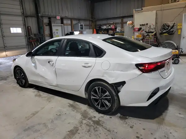 3KPF24AD0RE820399 2024 KIA FORTE - Image 2