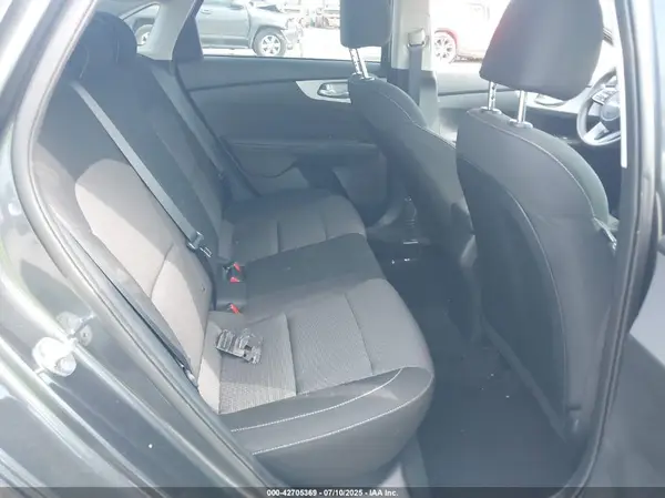 3KPF24AD0RE820449 2024 KIA FORTE - Image 8