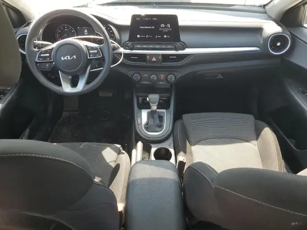 3KPF24AD0RE820693 2024 KIA FORTE - Image 8