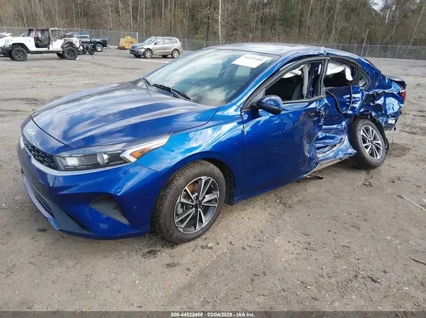 3KPF24AD0RE822332 2024 KIA FORTE - Image 2