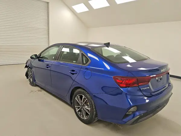 3KPF24AD0RE825120 2024 KIA FORTE - Image 2