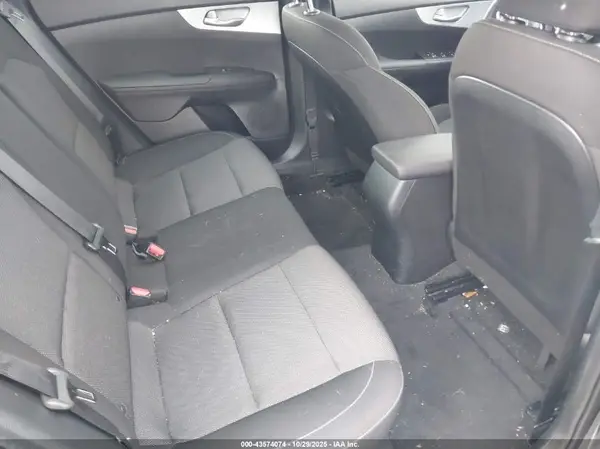 3KPF24AD0RE827708 2024 KIA FORTE - Image 8