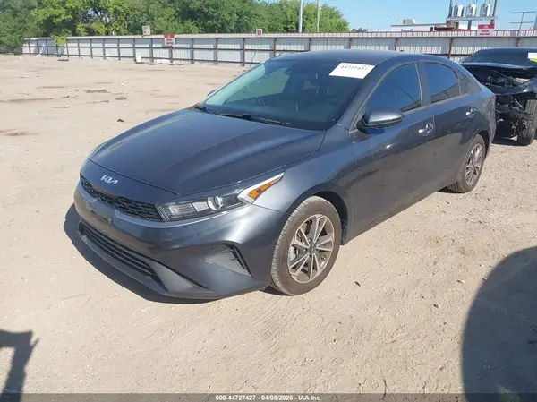 3KPF24AD0RE829149 2024 KIA FORTE - Image 2