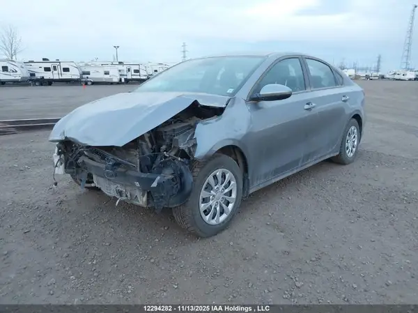 3KPF24AD0RE833332 2024 KIA FORTE - Image 2