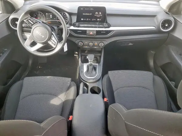 3KPF24AD0RE835744 2024 KIA FORTE - Image 8