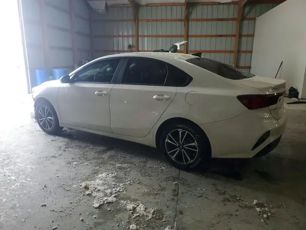 3KPF24AD0RE835923 2024 KIA FORTE - Image 2