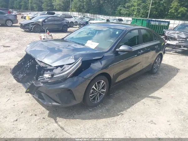 3KPF24AD0RE836442 2024 KIA FORTE - Image 2