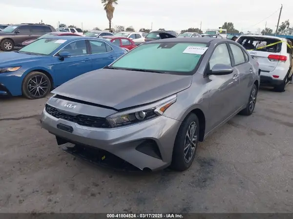 3KPF24AD0RE840314 2024 KIA FORTE - Image 2