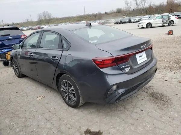 3KPF24AD0RE841057 2024 KIA FORTE - Image 2