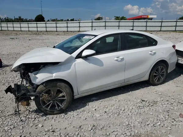 3KPF24AD0RE841463 2024 KIA FORTE - Image 1