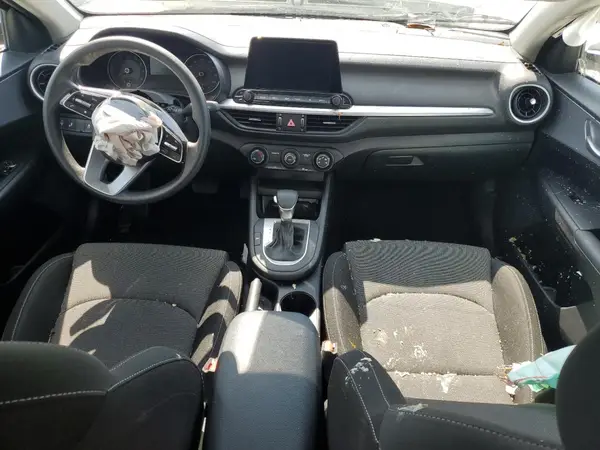 3KPF24AD0RE841463 2024 KIA FORTE - Image 8