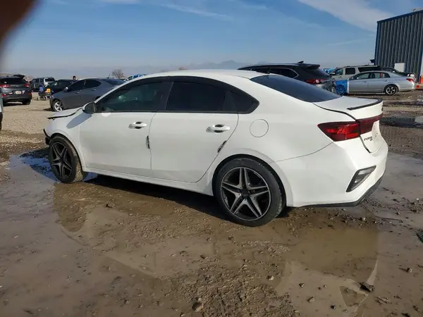3KPF24AD1KE006817 2019 KIA FORTE - Image 2