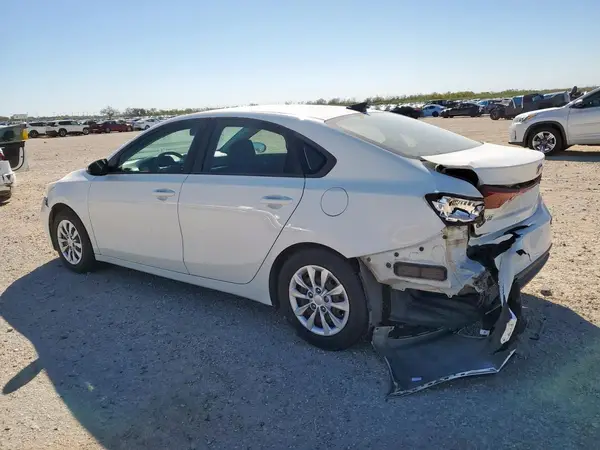 3KPF24AD1KE008339 2019 KIA FORTE - Image 2