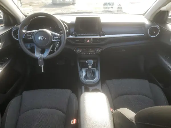 3KPF24AD1KE008969 2019 KIA FORTE - Image 8