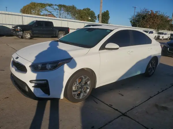 3KPF24AD1KE009698 2019 KIA FORTE - Image 1
