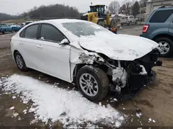 3KPF24AD1KE009815 2019 KIA FORTE