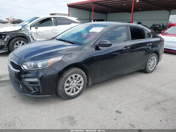 3KPF24AD1KE009975 2019 KIA FORTE - Image 2