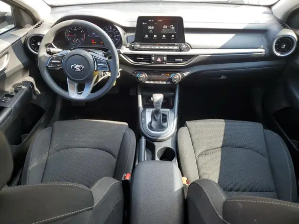3KPF24AD1KE010270 2019 KIA FORTE - Image 8