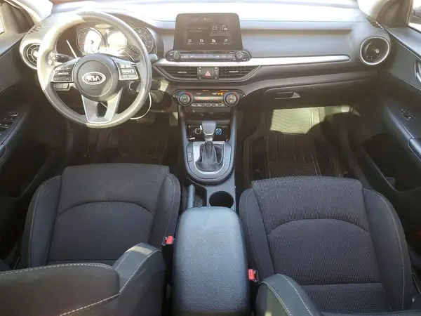 3KPF24AD1KE010656 2019 KIA FORTE - Image 8