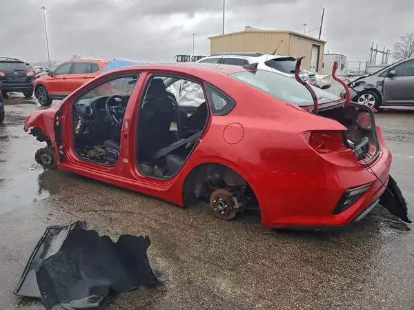 3KPF24AD1KE010771 2019 KIA FORTE - Image 2