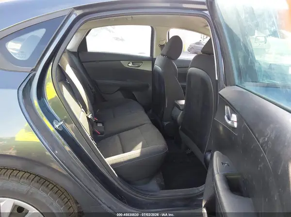 3KPF24AD1KE012164 2019 KIA FORTE - Image 8