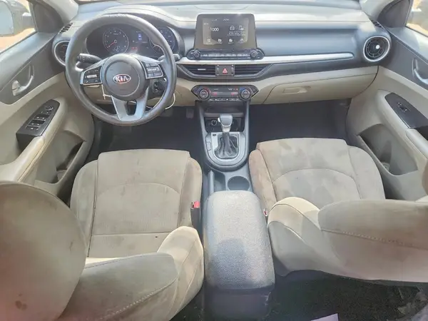 3KPF24AD1KE012696 2019 KIA FORTE - Image 8