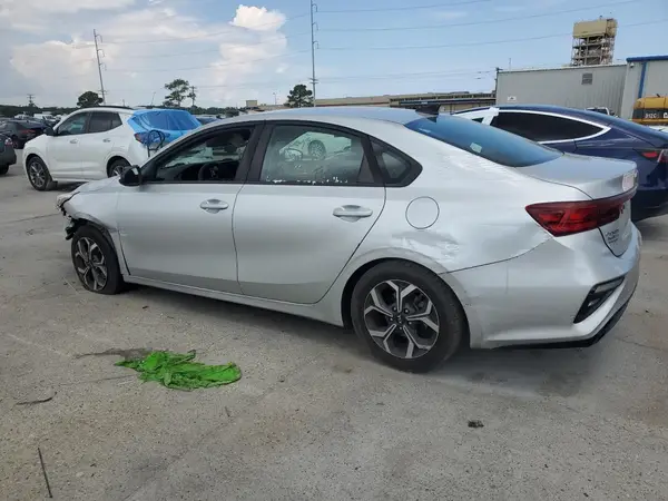 3KPF24AD1KE012701 2019 KIA FORTE - Image 2