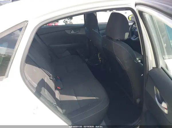 3KPF24AD1KE014254 2019 KIA FORTE - Image 8