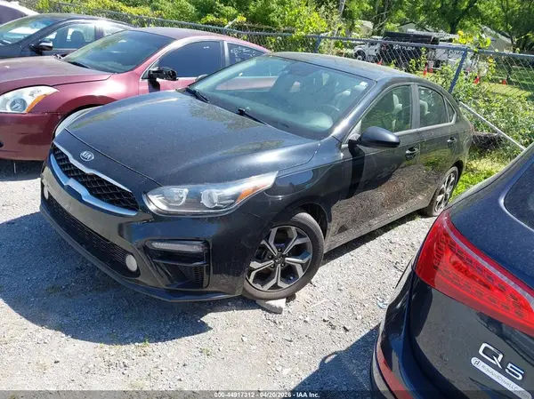 3KPF24AD1KE014321 2019 KIA FORTE - Image 2