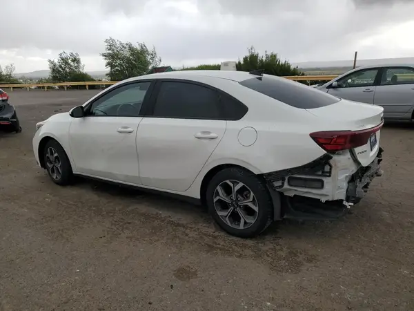 3KPF24AD1KE014769 2019 KIA FORTE - Image 2