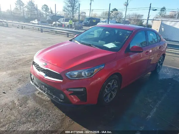 3KPF24AD1KE015033 2019 KIA FORTE - Image 2