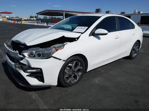 3KPF24AD1KE019521 2019 KIA FORTE - Image 2