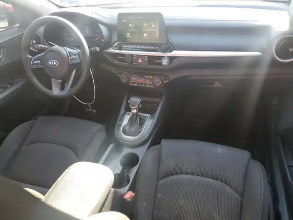 3KPF24AD1KE020460 2019 KIA FORTE - Image 8