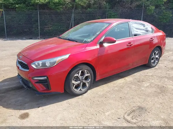 3KPF24AD1KE022516 2019 KIA FORTE - Image 2