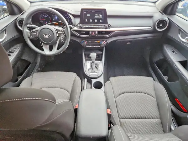 3KPF24AD1KE023911 2019 KIA FORTE - Image 8