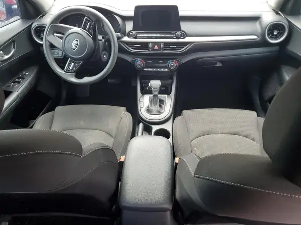 3KPF24AD1KE024265 2019 KIA FORTE - Image 8