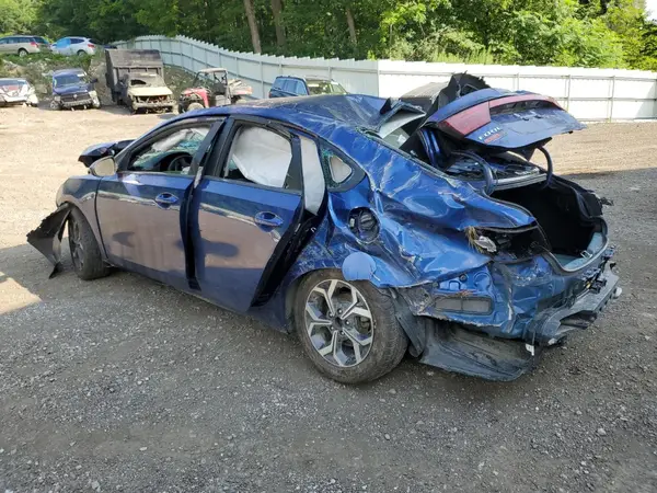 3KPF24AD1KE024993 2019 KIA FORTE - Image 2