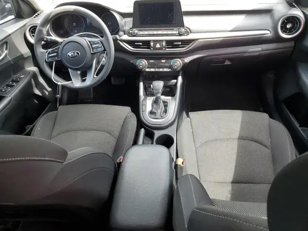 3KPF24AD1KE026713 2019 KIA FORTE - Image 8