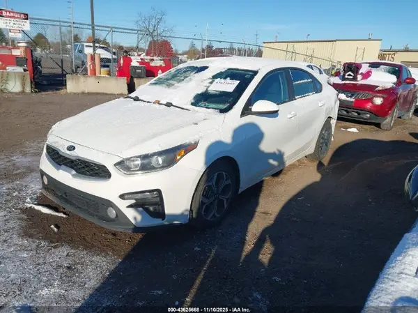 3KPF24AD1KE035900 2019 KIA FORTE - Image 2