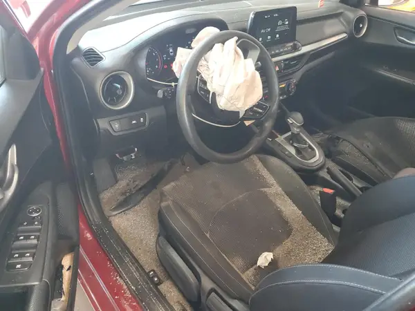 3KPF24AD1KE037355 2019 KIA FORTE - Image 8