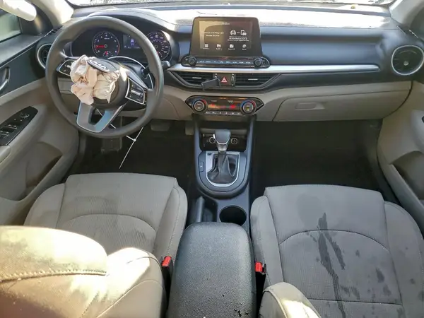 3KPF24AD1KE045679 2019 KIA FORTE - Image 8