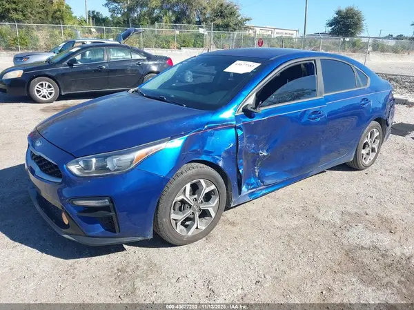 3KPF24AD1KE046055 2019 KIA FORTE - Image 2